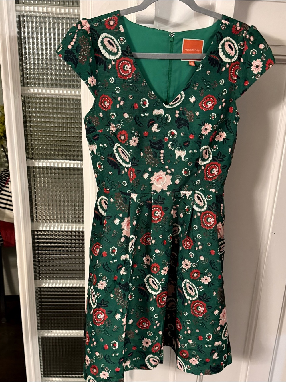 Mod Cloth Retro Inspired Dress A-Line Garden Green Floral Print Pockets Sz M NEW - Picture 4 of 13
